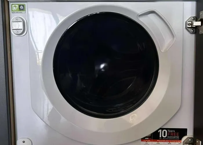 The Better * Μπουργκάς